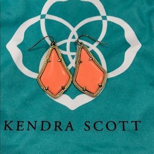 Kendra Scott Coral and Gold Earrings